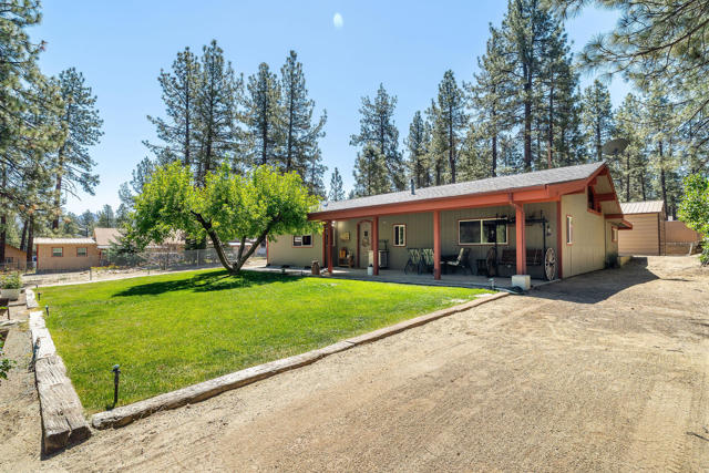 59341 Courtesy Drive, Mountain Center CA: https://media.crmls.org/mediaz/ef089c74-d52a-4381-958c-a15175cbca80.jpg