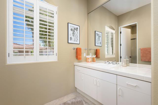 80080 Riviera, La Quinta CA: https://media.crmls.org/mediaz/ef08cefd-4845-4d32-b384-9b4cd08f9cdf.jpg