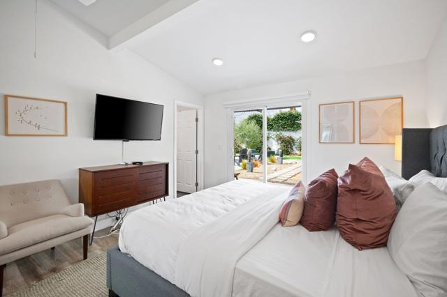 3059 N Biskra Road, Palm Springs CA: https://media.crmls.org/mediaz/ef08dafd-9f00-4bab-a501-43cc80c28c48.jpg