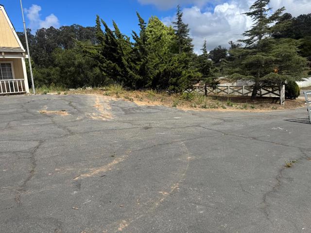 7500 Langley Canyon Road, Salinas CA: https://media.crmls.org/mediaz/ef096f54-b00c-43c4-99fa-9310457fbe9b.jpg