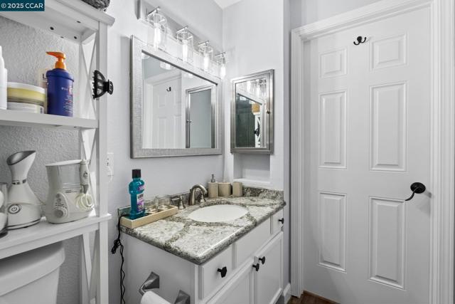 1627 Livingston Ln, Richmond CA: https://media.crmls.org/mediaz/ef09f71f-d8ab-4e14-81f9-c8f9440f0fb1.jpg