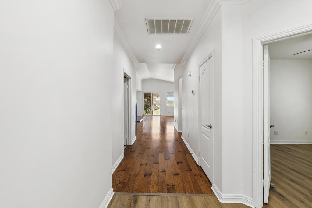 MLS #219135448PS image #6