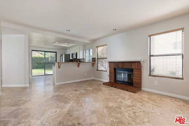 26816 Cactus Trail, Agoura Hills CA: https://media.crmls.org/mediaz/ef0b6513-20fa-49c5-b90e-cce3541b45e0.jpg