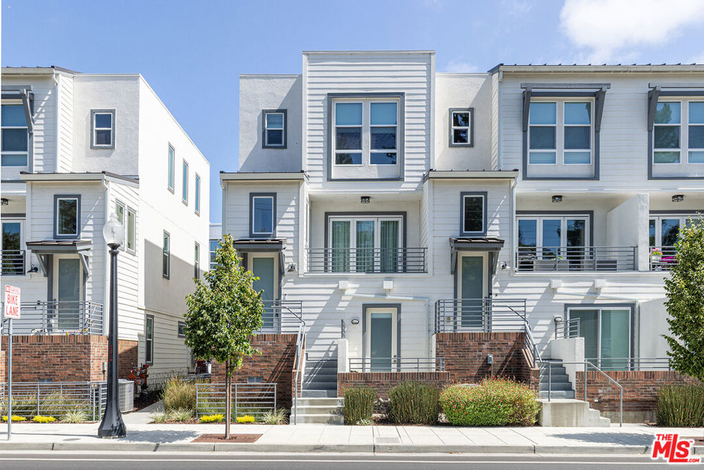 1640 3rd Street
