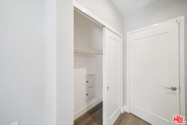 1223 North Hayworth Avenue, 9 photo 24