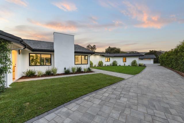 2975 Woodford Drive, La Jolla CA: https://media.crmls.org/mediaz/ef0f423d-449f-4a51-870c-b2b5604c460a.jpg