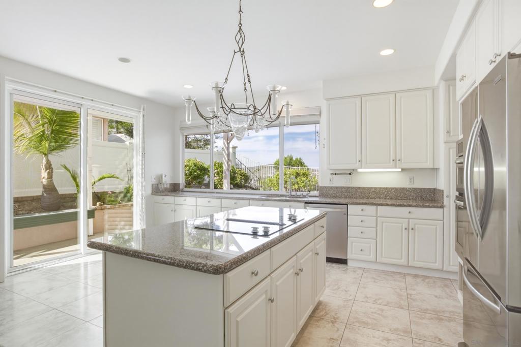 881 Windridge Circle - photo 5