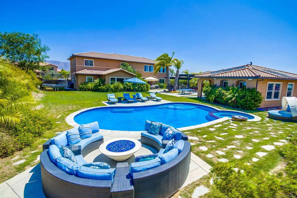 408 Coastal Hills Dr