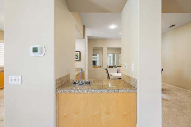 285 Kavenish Drive, Rancho Mirage CA: https://media.crmls.org/mediaz/ef1125d6-05b7-4018-9fc9-41d8e04be5e2.jpg