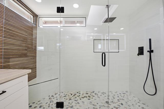 Image 18 of 37 For 2081 Wedgemere Road