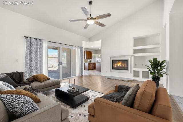 40180 Eastwood Lane, Palm Desert CA: https://media.crmls.org/mediaz/ef1245f4-3611-4844-baf7-b1c74947911a.jpg