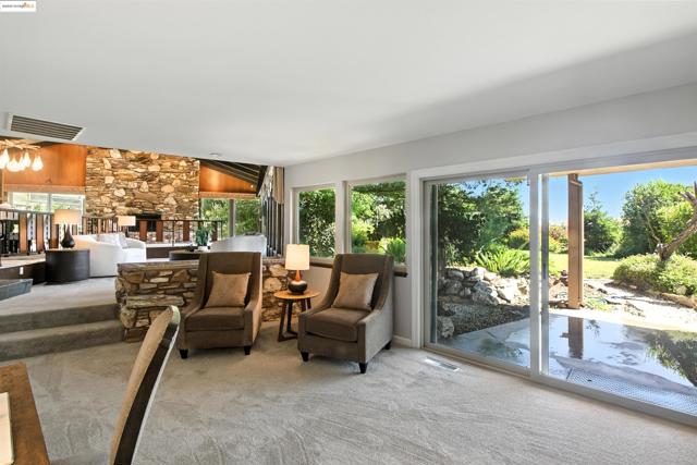 3112 View Drive, Antioch CA: https://media.crmls.org/mediaz/ef12be07-998c-4ead-80e7-62d6e72d52cd.jpg