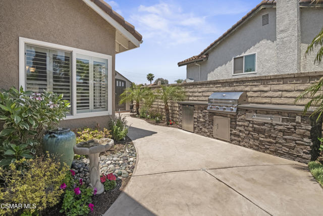 4016 Blairwood Drive, Moorpark CA: https://media.crmls.org/mediaz/ef130303-027f-4c9a-b463-d1c2721a18c0.jpg