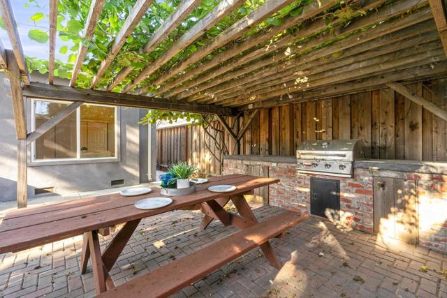 148 W Maude Avenue, Sunnyvale CA: https://media.crmls.org/mediaz/ef131def-2ea4-4768-989e-4dba041321ad.jpg