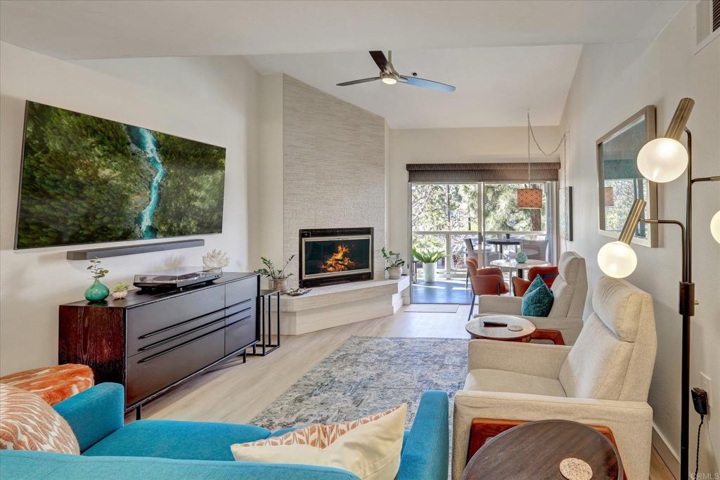 1682 Circa Del Lago #A308