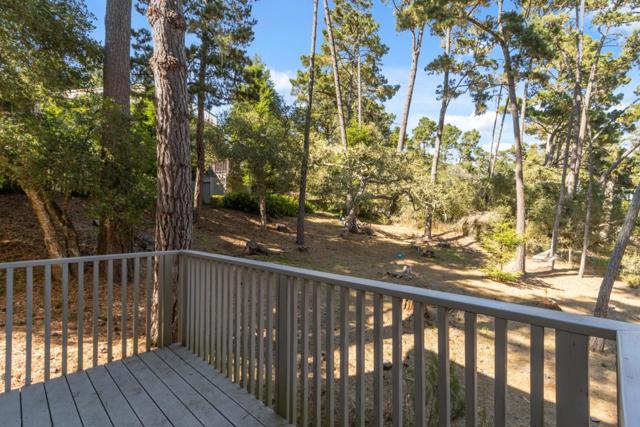 7 Wyndemere Vale, Monterey CA: https://media.crmls.org/mediaz/ef13e1f3-55a2-4412-9f3e-75b40a1c168d.jpg