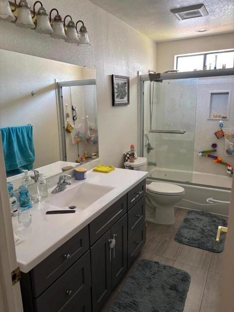 4983 Edgar Court, San Jose CA: https://media.crmls.org/mediaz/ef14494b-3ba4-47de-9e4c-c42981e8bf4f.jpg