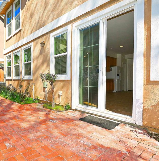 4189 Tessa Pl, Pleasanton CA: https://media.crmls.org/mediaz/ef14c44d-31ee-4e79-8b31-150c4d40a2fa.jpg