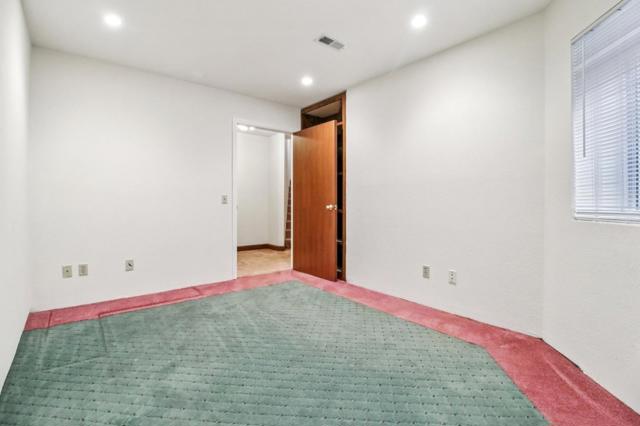 495 Lincoln Avenue, Sunnyvale CA: https://media.crmls.org/mediaz/ef150bb8-98bd-4292-9631-2e1bb786cdf7.jpg