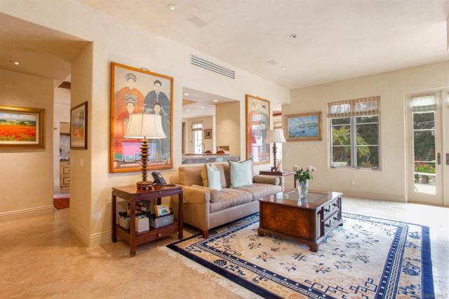 7206 Aviara Drive, Carlsbad CA: https://media.crmls.org/mediaz/ef1541e5-5639-4114-a64a-df2dcdd959e5.jpg