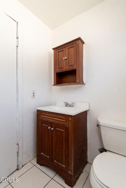 2132 branden Street, Los Angeles CA: https://media.crmls.org/mediaz/ef1625e4-477c-4941-ba05-fd394170b14b.jpg