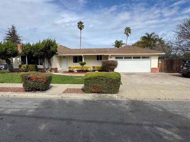 38324 Blacow Road, Fremont CA: https://media.crmls.org/mediaz/ef16a71e-020c-4922-9482-37071c6e2b97.jpg