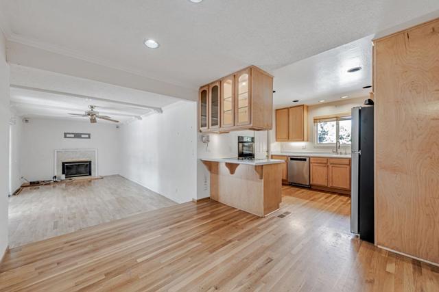 1160 Paula Drive, Campbell CA: https://media.crmls.org/mediaz/ef16c6ed-a2ea-4001-99fd-a1753cd629b9.jpg