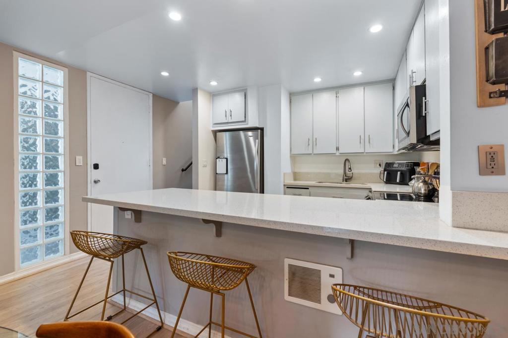 4545 Collwood Blvd - photo 11