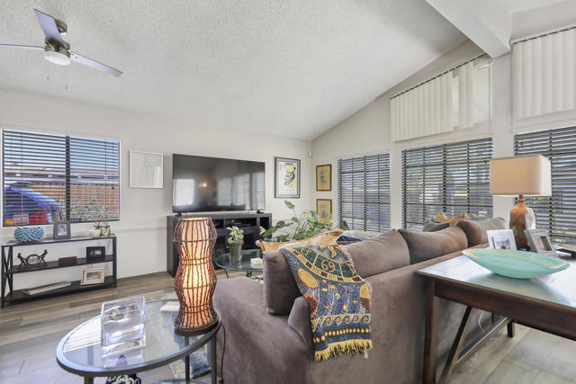 25 Pampas Lane, Palm Desert CA: https://media.crmls.org/mediaz/ef170c08-bd60-416e-b8ad-3e6948ee1c00.jpg