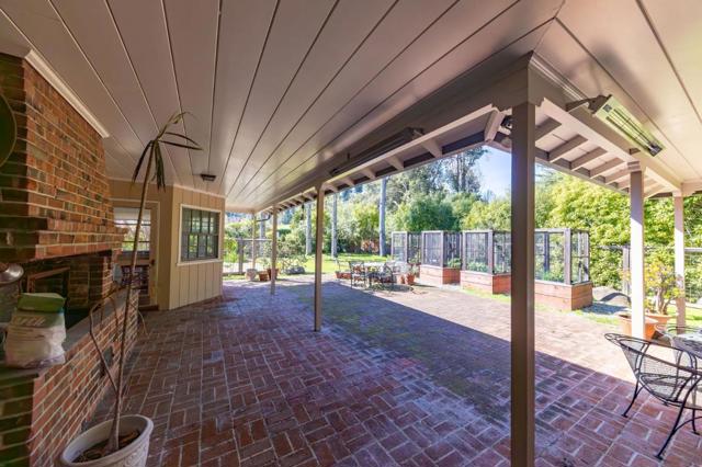 680 Fairway Circle, Hillsborough CA: https://media.crmls.org/mediaz/ef171860-a129-4aa6-97ec-e27e03f87ec6.jpg