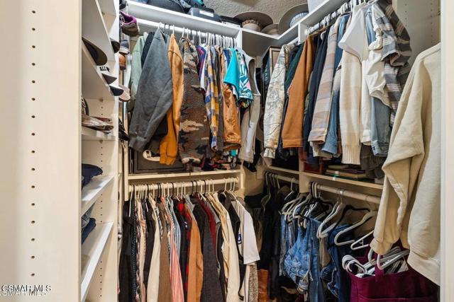 2782 Lemon Drive, Simi Valley CA: https://media.crmls.org/mediaz/ef1800a0-4c66-4bf7-9207-71eea6033bab.jpg