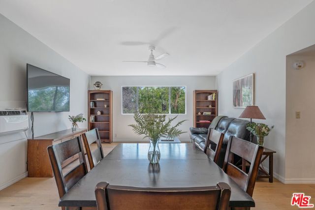 2160 Lake Shore Avenue, Los Angeles CA: https://media.crmls.org/mediaz/ef181b58-d58e-408f-a640-10f5a98ffdb2.jpg