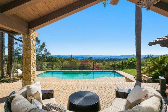 Detail Gallery Image 4 of 18 For 17140 El Mirador, Rancho Santa Fe,  CA 92067 - 5 Beds | 5/1 Baths