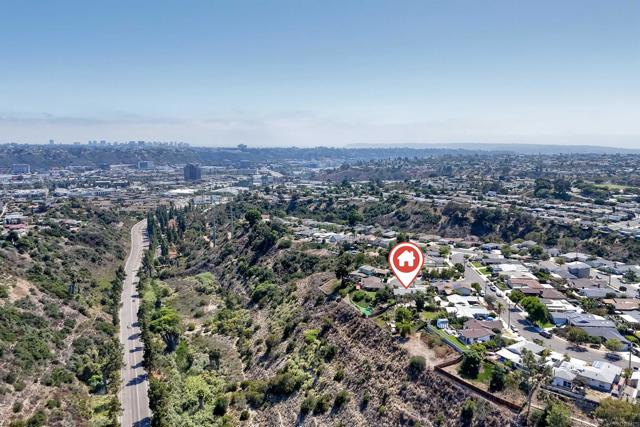 7912 Blue Jay Place, San Diego CA: https://media.crmls.org/mediaz/ef192991-9025-4a36-902a-3c6ad0bdc308.jpg