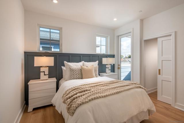 545 Orange Ave, Coronado CA: https://media.crmls.org/mediaz/ef1959fa-1206-45e9-8488-8a317fcc7d22.jpg
