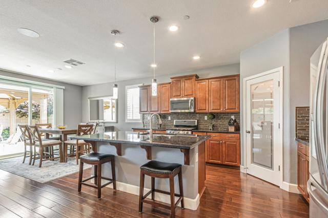 1798 Rosemary Drive, Gilroy CA: https://media.crmls.org/mediaz/ef19c79e-7cbc-4cf0-874a-6400a777e426.jpg