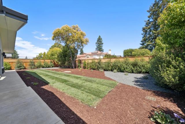 585 Cherry Avenue, Los Altos CA: https://media.crmls.org/mediaz/ef1a3856-6a7e-4e6e-a894-14b231785dd4.jpg