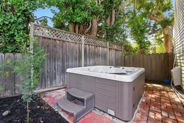 28 W Santa Inez Avenue, San Mateo CA: https://media.crmls.org/mediaz/ef1aedfa-9f34-44b9-b96a-3951e9bc9823.jpg