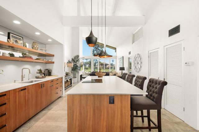 Image 6 of 33 For 119 Via Coronado