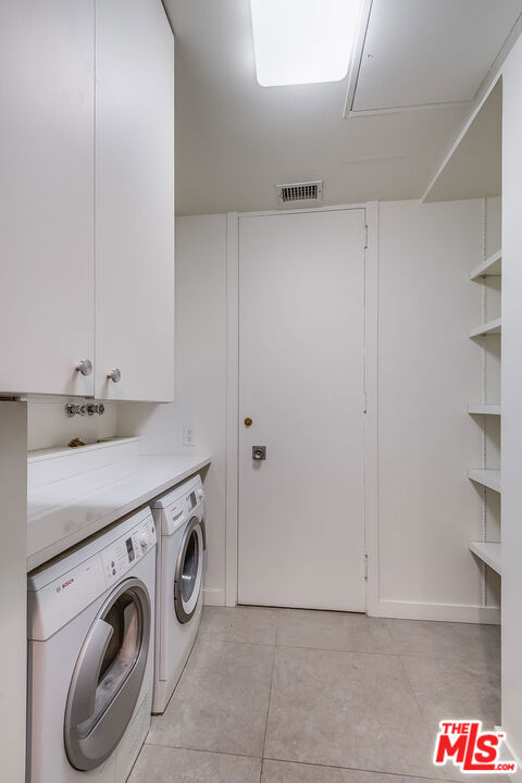 9255 Doheny Road, 706 photo 7