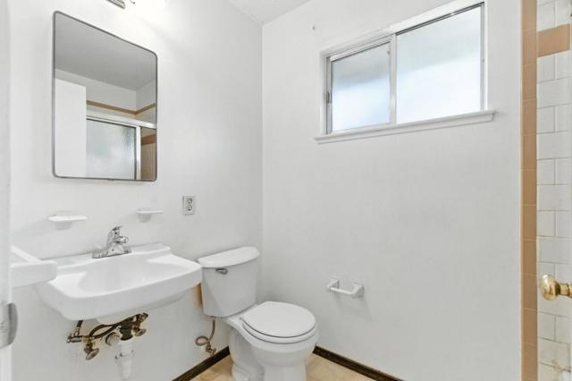 4887 Pepperwood Way, San Jose CA: https://media.crmls.org/mediaz/ef1c4e86-1acb-432d-87bb-7b1dc05a012e.jpg