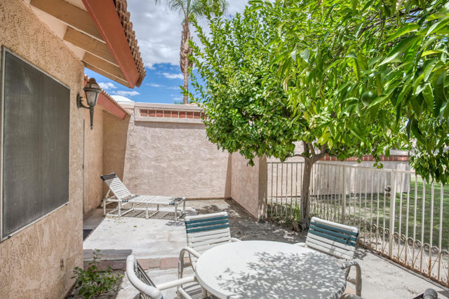 49210 Douglas Street Street, Indio CA: https://media.crmls.org/mediaz/ef1ccc72-412d-410b-b3e3-deb973b907f4.jpg