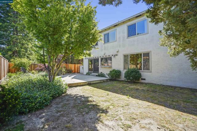 220 Daylight Pl, Danville CA: https://media.crmls.org/mediaz/ef1d4e5c-ae8f-41ba-9027-8d31bcdeb2e3.jpg
