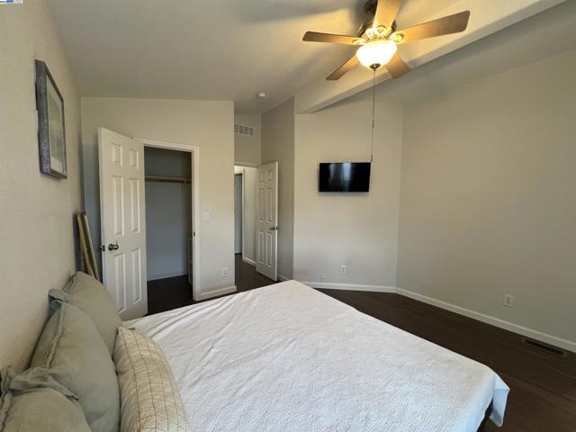 1220 Tasman Dr., Sunnyvale CA: https://media.crmls.org/mediaz/ef1d8652-90bc-4ff0-88e8-bbac15c79600.jpg