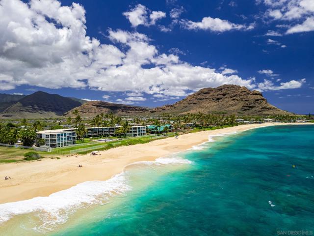 87 561 Farrington Hwy,  CA: https://media.crmls.org/mediaz/ef1e50a6-0e52-4963-90c7-f34bf25fc424.jpg