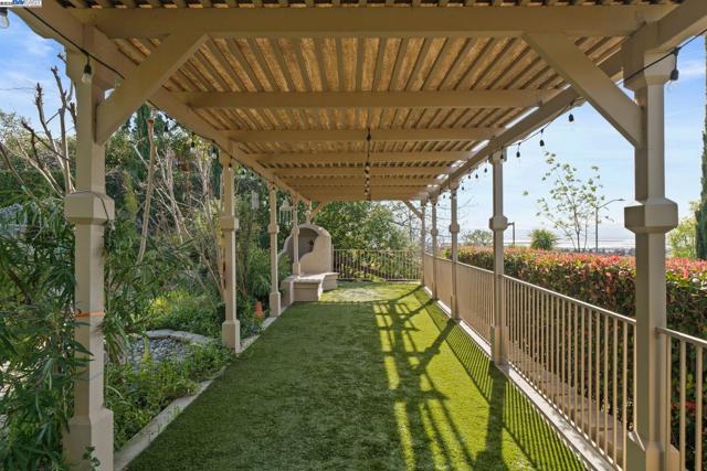 46925 Aloe Court, Fremont CA: https://media.crmls.org/mediaz/ef1ef2f1-f3c8-451f-a76b-5b4bcc5aca0c.jpg