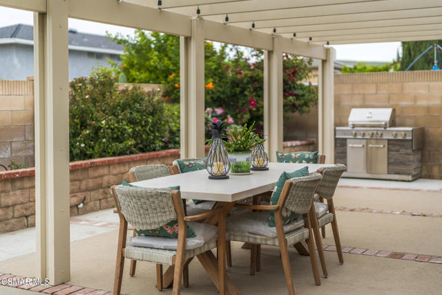 2653 N Broadmoor Avenue, Simi Valley CA: https://media.crmls.org/mediaz/ef1f02b0-7d6a-448e-ada3-e73895bd36a7.jpg