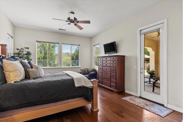 3180 Ridgeline Place, Escondido CA: https://media.crmls.org/mediaz/ef1f41fc-731d-4e04-bcf9-3fcf81e4d2b5.jpg