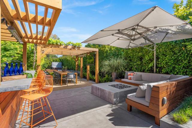 113 Wildwood Avenue, San Carlos CA: https://media.crmls.org/mediaz/ef1f9aee-948c-47df-90d2-32dc3e6c08df.jpg