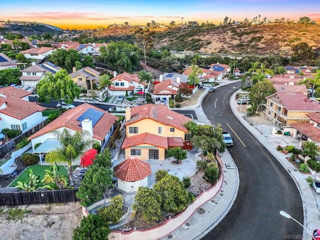 9197 Buckwheat St, San Diego CA: https://media.crmls.org/mediaz/ef1fd630-ee2d-4626-90d1-316ec3bcfe11.jpg